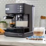 Cafetera Espresso 15 Bares Dual Negra Oster EM6603B - Atenas